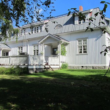 Hotelli Huiskankorpi Boutique Hotel Nivala Eksteriør bilde